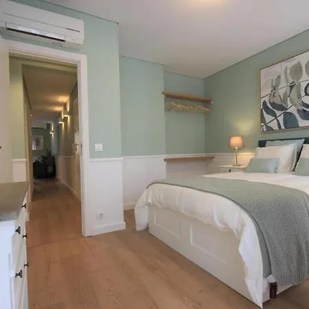 Minty Fresh Apartment